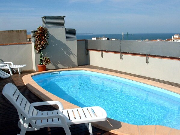 Apartment | Pool | Outdoor pool