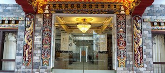 Hotel Lhading