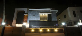 Regalia Inn Hotel