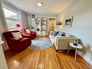 Smart TV, table football, books - Aralia-5Min. to Williams-Brice/10Min. to Ft.Jackson (Columbia)