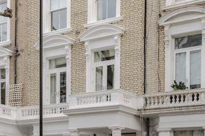 Exterior - Your Apartment - Kensington  (London)