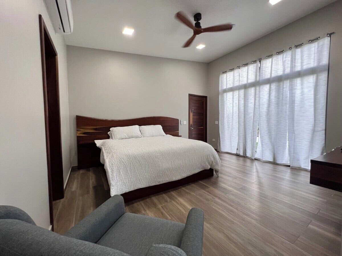 2 bedrooms, iron/ironing board, travel cot, WiFi