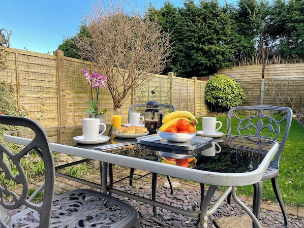 Superior House, 3 Bedrooms | Terrace/patio - 1 Lathom Avenue (Morecambe)