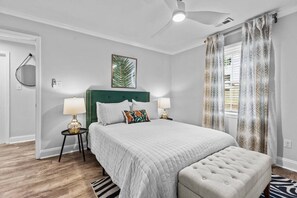 2 Schlafzimmer, Bügeleisen/Bügelbrett, Reisekinderbett, kostenloses WLAN