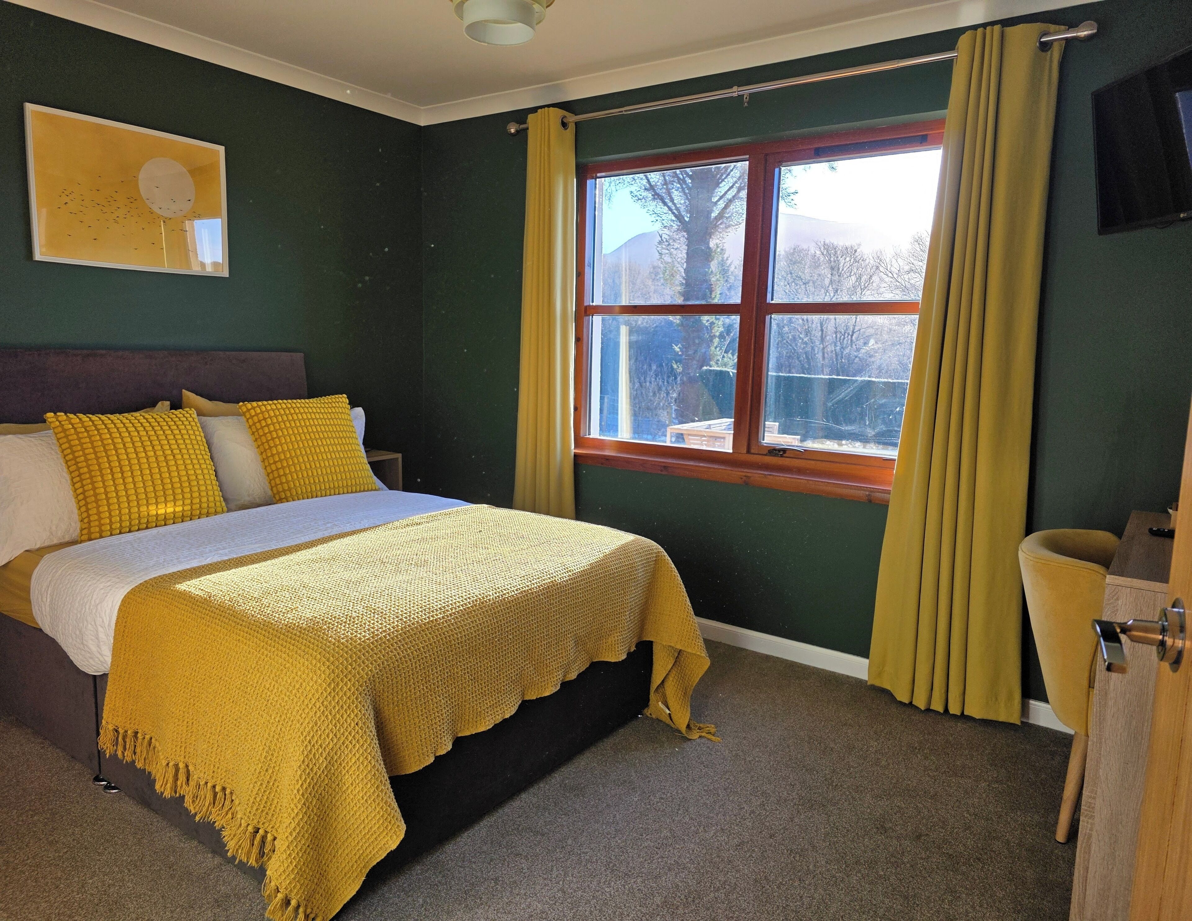 Panoramic Double or Twin Room, Mountain View | Free minibar, free WiFi