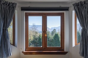 Deluxe Double or Twin Room, Mountain View | Mountain view - Mizpah Bed & Breakfast (Roybridge)