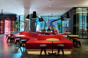 Lobby - citizenM Dublin St Patrick's (Dublin)