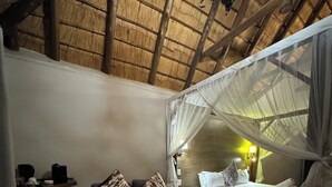 Kamar Mewah, pemandangan resor | Seprai premium, Wi-Fi gratis, dan seprai linen