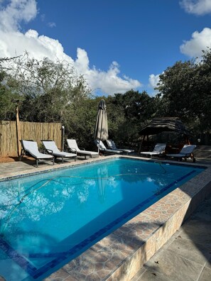 2 outdoor pools - Pan African Safari Lodge  (Nkomazi)