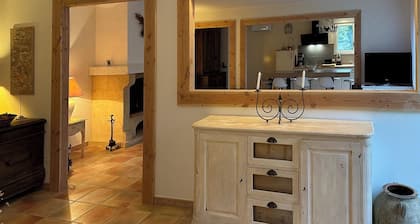 villa de charme sur le Larzac -plain pieds, 3 suites parentales