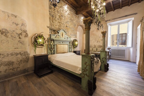 Duplex design, vista para a cidade | 4 quartos, ferros/tábuas de passar roupa, Wi-Fi de cortesia