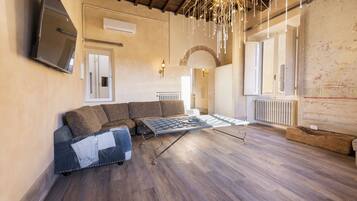 Design Duplex, City View | Living area