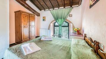 3 Schlafzimmer, Reisekinderbett, kostenloses WLAN