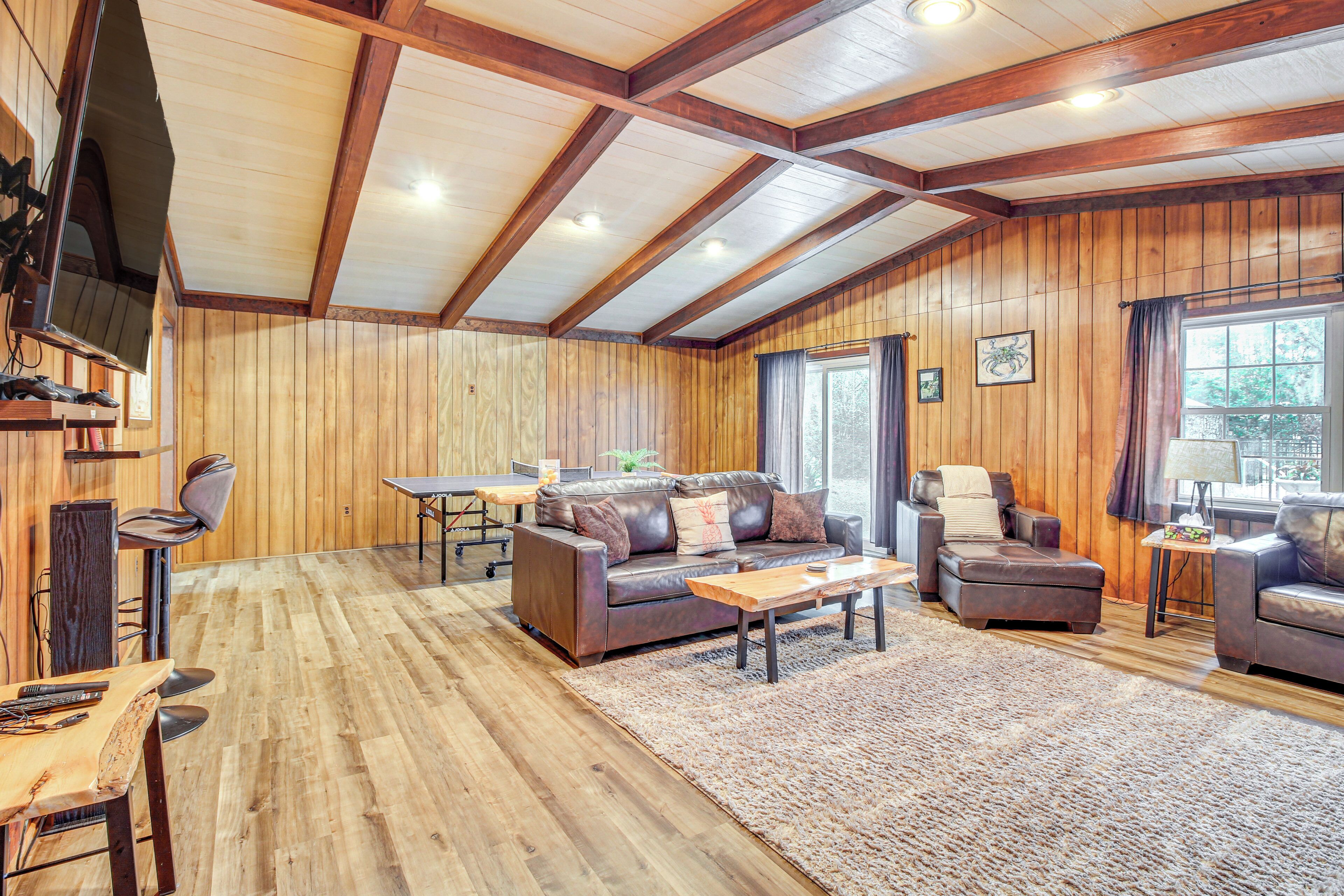 House (4 Bedrooms) | Interior