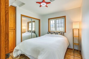 House (1 Bedroom) | Interior - Mtn-view Weldon Home: Walk to Pacific Crest Trail (Weldon)