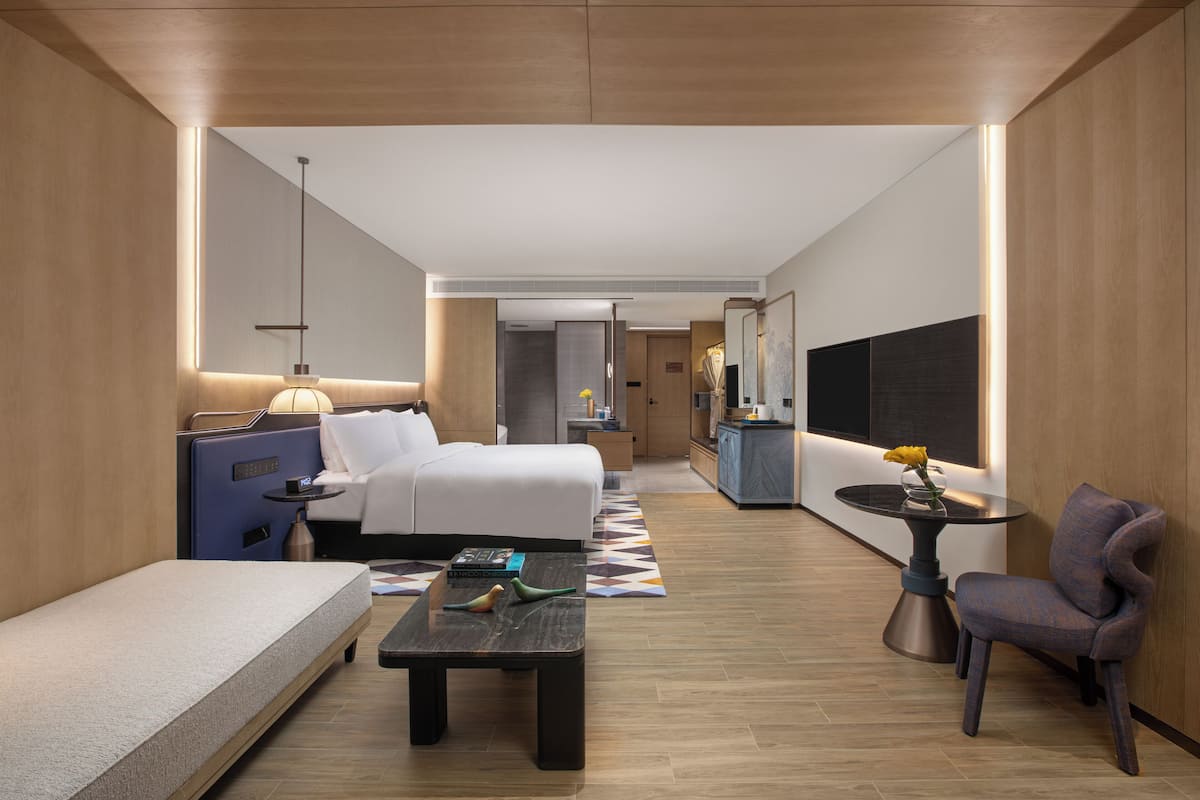 Phòng Premium, 1 giường cỡ king, quang cảnh biển (Outdoor Private Pool) | Minibar, két bảo mật tại phòng, màn/rèm cản sáng, phòng cách âm