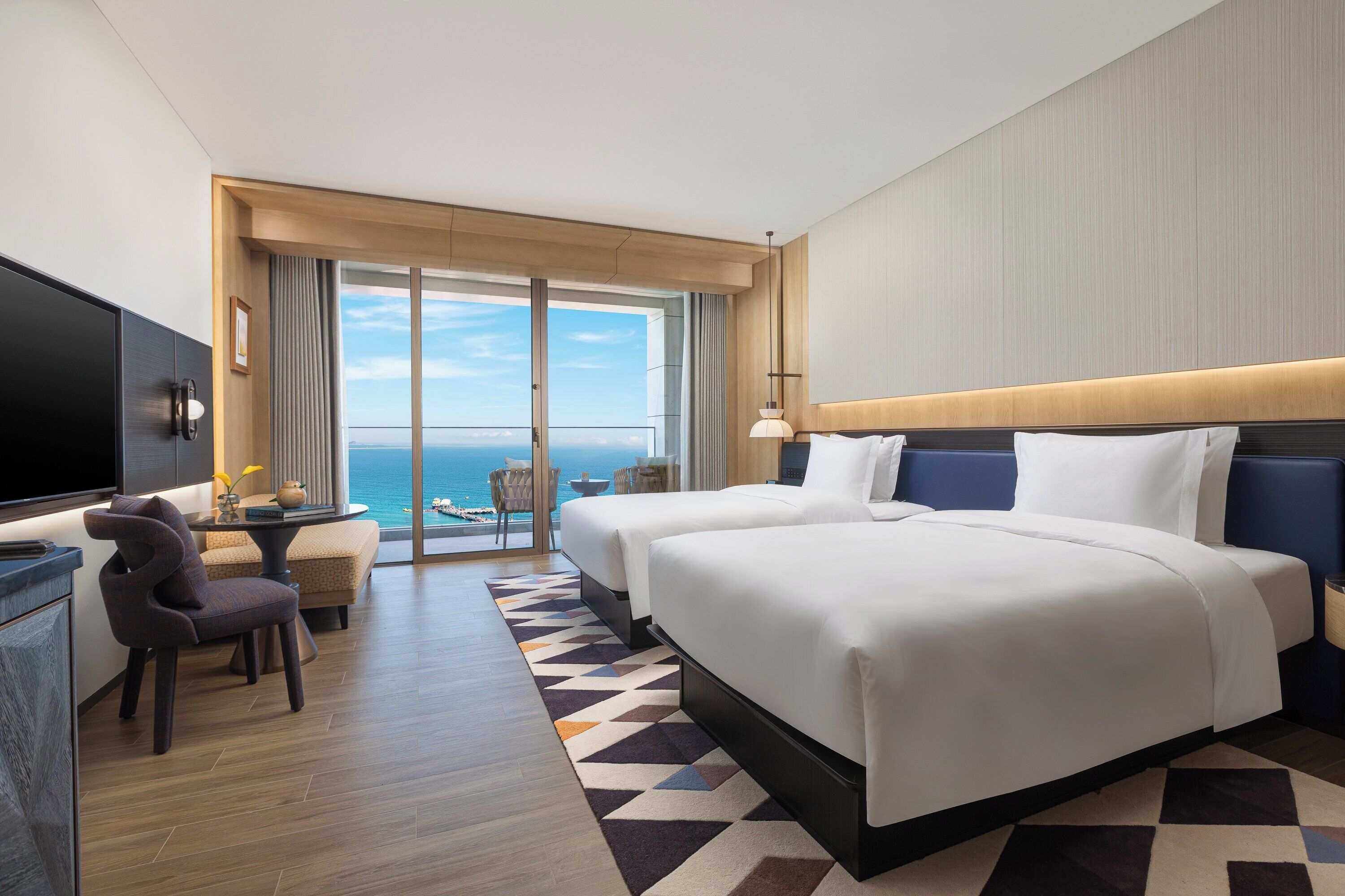 Standard Room, 2 Twin Beds, Oceanfront | Minibar, in-room safe, desk, laptop workspace