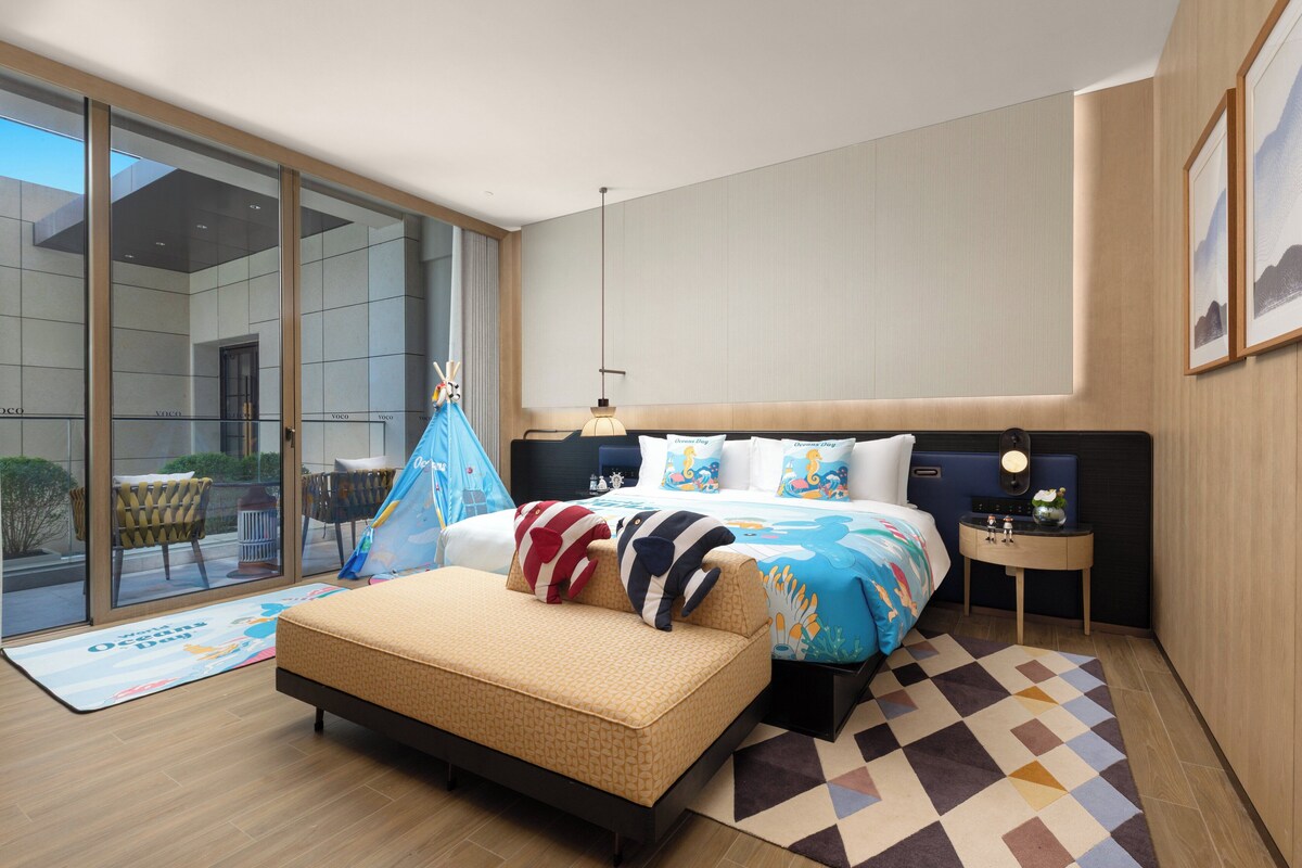 Grand Room, Berbilang Katil, Ocean View (Kids Theme) | Bar mini, peti besi dalam bilik, meja, ruang kerja komputer riba 
