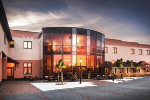 Exterior - Hotel Reśliński (Grodzisk Wielkopolski)