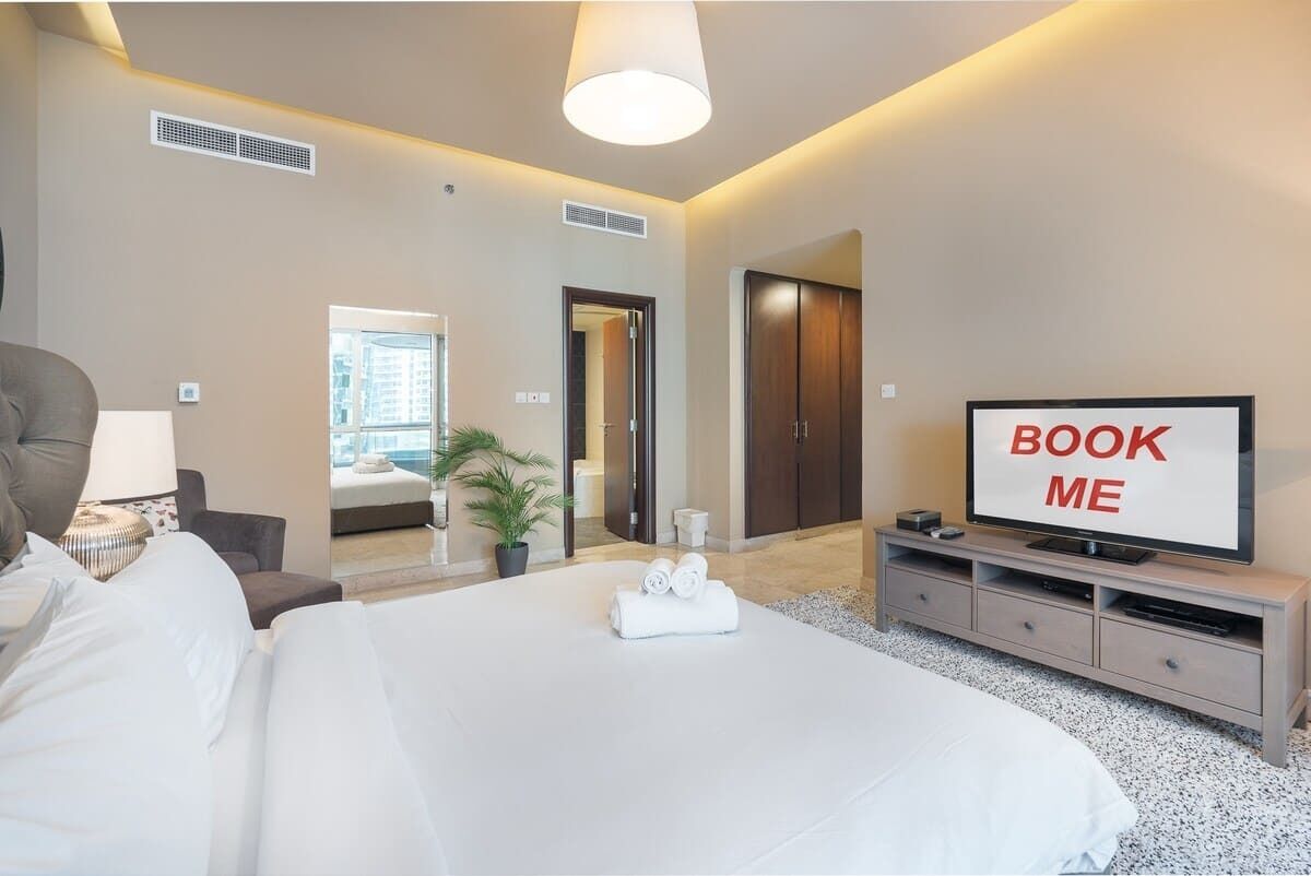 4 Schlafzimmer, Schreibtisch, Bügeleisen/Bügelbrett, WLAN