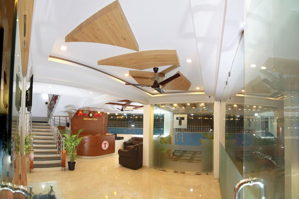 Gateway Airport Hotel - Ambanad