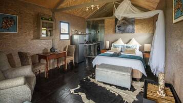 Cabin, 1 Bedroom, Smoking, Balcony | 1 bedroom