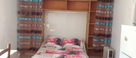 2 sovrum, strykjärn/strykbräda, wi-fi och sängkläder