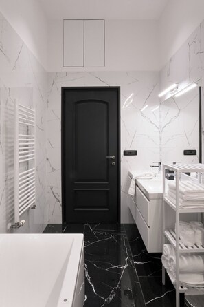 Dusj, boblebad, hårføner og bidé