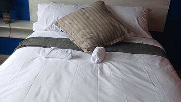 Apartment, 3 Bedrooms, Smoking, Balcony | 3 bedrooms