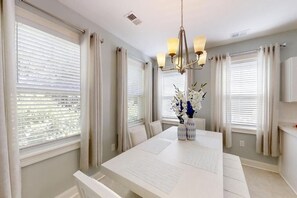 Condo, 3 Bedrooms | Dining - Havens #915 3 Bedroom Condo (North Myrtle Beach)