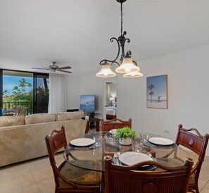 Condo, 2 chambres | Intérieur