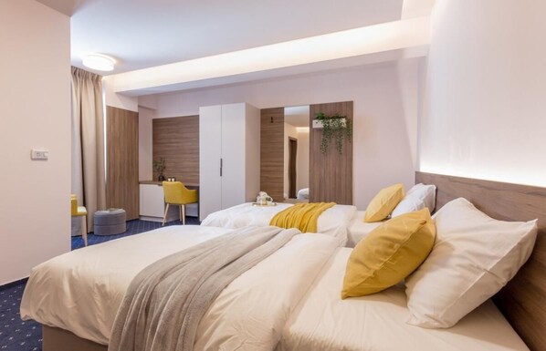 Superior Twin Room, City View | Minibar, desk, laptop workspace, soundproofing - KEPLER RESIDENCE (Bucharest)