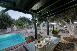 Villa | Pool | Innenpool