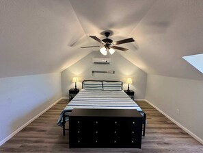 7 bedrooms, iron/ironing board, travel crib, WiFi