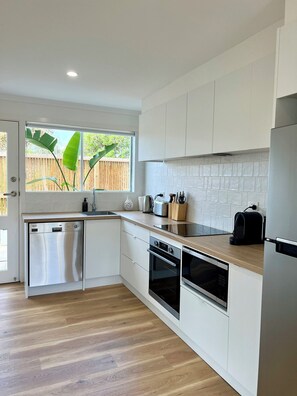 Microwave, oven, stovetop, dishwasher