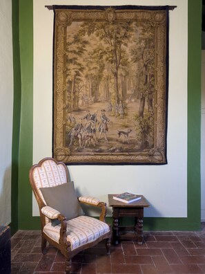 Interior - Walnut House (Toscana)