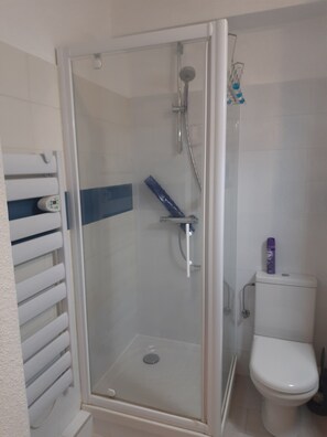 Doccia, asciugacapelli