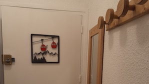 Uklassifisert bilde, 2 av 16, knapp
