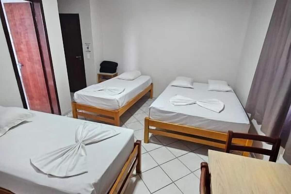 Standaard vierpersoonskamer | 1 slaapkamer, gratis wifi, beddengoed