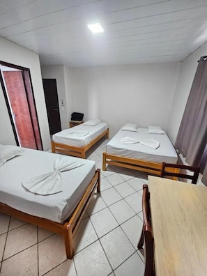 Wifi gratis y ropa de cama