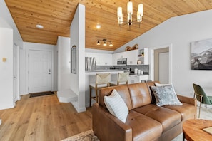 Televisión, chimenea