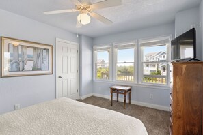 Bügeleisen/Bügelbrett, WLAN, Bettwäsche