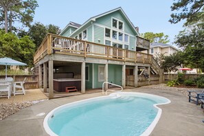 Pool - Sunshine Daydream: Private Pool, Hot Tub, Rec Room (Corolla)