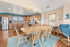 Dining - Butts In The Sand: Private Pool | Ocean Views (Nags Head)