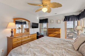 4 bedrooms, iron/ironing board, WiFi, bed sheets - Butts In The Sand: Private Pool | Ocean Views (Nags Head)