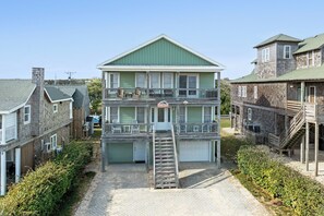 Exterior - Butts In The Sand: Private Pool | Ocean Views (Nags Head)