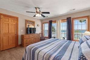 5 bedrooms, iron/ironing board, WiFi, bed sheets - Silence of the Clams: Soundfront/Hot Tub/Elevator (Corolla)