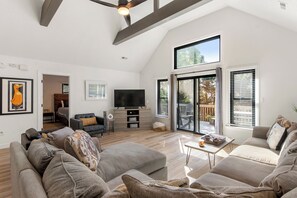 Smart TV, fireplace, foosball, table tennis - Inspect2Sea: Pool, Hot Tub | Walk to Downtown Duck (Duck)