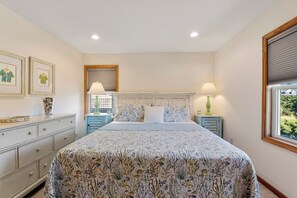 6 habitaciones, escritorio, tabla de planchar con plancha y wifi