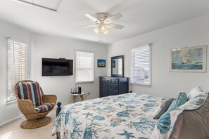 4 bedrooms, iron/ironing board, WiFi, bed sheets - Almost Home: Oceanfront, Saltwater Pool, Hot Tub (Nags Head)